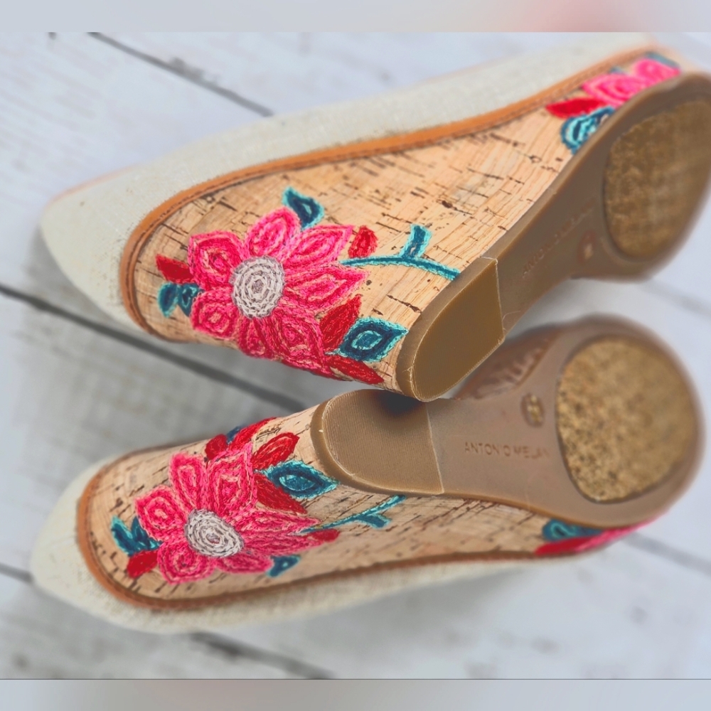Antonio Melani Embroidered Floral Cork Wedge Sandal Heels Peep Toe Size 7.5M - Picture 13 of 17